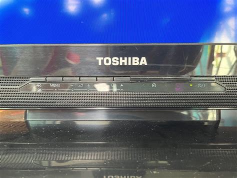 Toshiba REGZA LCD Colour Television (TV), TV & Home Appliances, TV & Entertainment, TV on Carousell