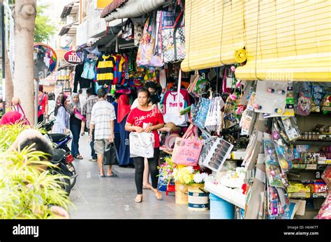 Shopping, Jalan Penang, Georgetown, Penang, Malaysia Stock Photo - Alamy