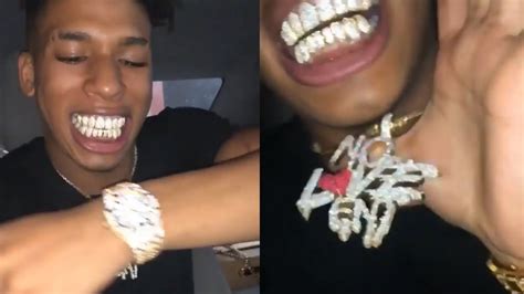 NLE Choppa Shows His Diamond Grillz, Watch & Chain - YouTube