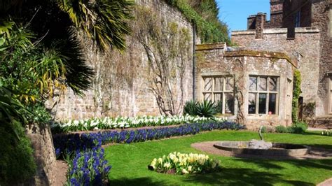 Dunster Castle and Watermill - Places to go | Lets Go With The Children