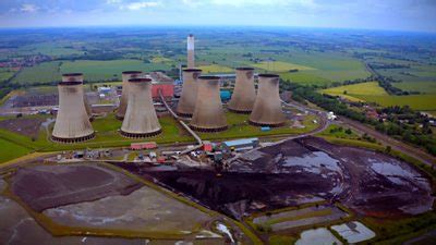 Cottam coal-fired power station turned off for final time - BBC News