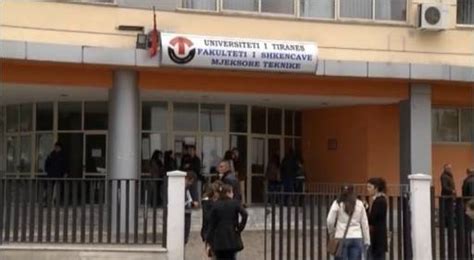 Universiteti i Mjekësisë dhe Politeknikut shtyjnë procesin mësimor