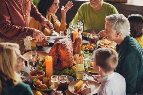 How to Order Whole Foods' Thanksgiving Dinner for 2021—And What's ...