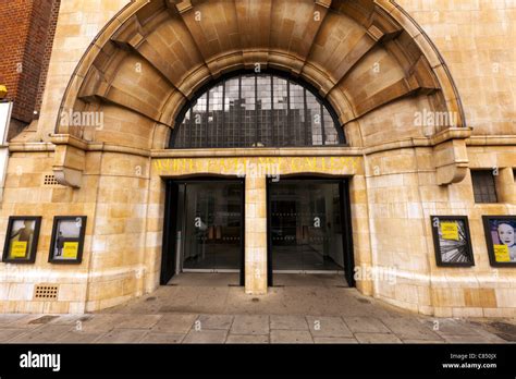 Whitechapel Art Gallery, London, England, UK Stock Photo - Alamy