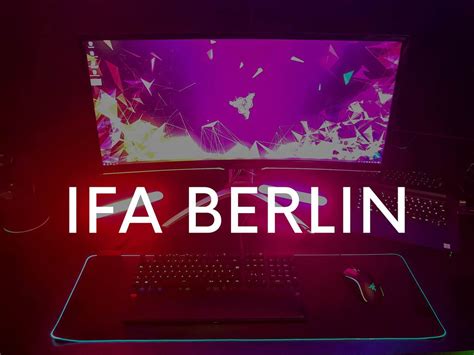 Razer Chroma Gaming PC mit Philips Hue, leuchtender Tastatur und Maus, mit dem Bildtitel "IFA ...