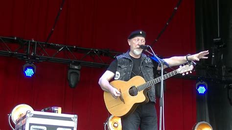 Richard Thompson at Delfest 2018 Tear Stained Letter mp4 - YouTube