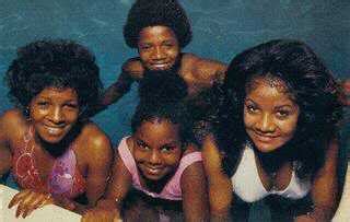 REBBIE JACKSON WITH FAMILY - Maureen Reillette "Rebbie" Jackson Photo ...