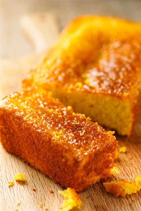 Delia Smith Lemon Drizzle Cake | British Chefs Table