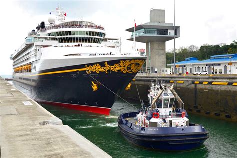 Canal de Panamá recibe primer crucero por las nuevas esclusas ...