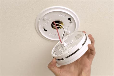 How To Install A Wired Smoke Detector | Storables