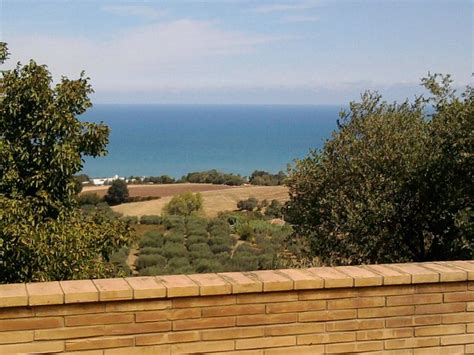 BED AND BREAKFAST LA TERRAZZA SUL MARE - B&B Reviews (Petacciato, Italy)