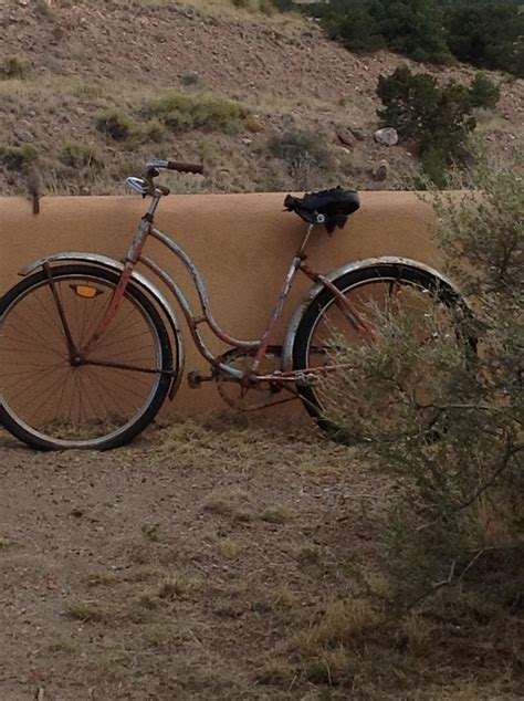 Vintage cruiser bicycle; was already restored as a vintage bicycle when ...