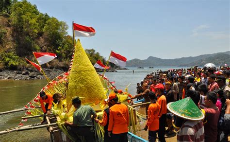 Makalah Antropologi Tentang Adat Masyarakat Jawa