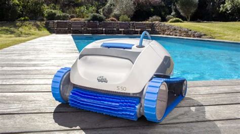 Dolphin S50 for Pool vacuum | Poseidon