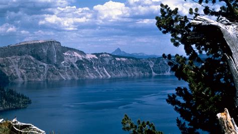 Crater Lake National Park: Trails, Viewpoints & Camping