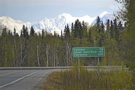 Alaska-George-Parks-Highway - Gray Line Alaska