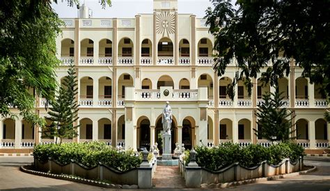 Loyola College Chennai -Admissions 2022, Ranking, Placement, Fee Structure