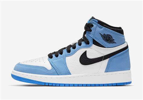 【ブランド】 NIKE - NIKE JORDAN1 エアジョーダン1university blueの通販 by Tuji.shop｜ナイキ ...