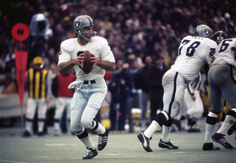 Ranking the top-10 Raiders quarterbacks of all time