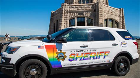 Multnomah County Sheriff's Office outfits SUV for Pride Month | kgw.com