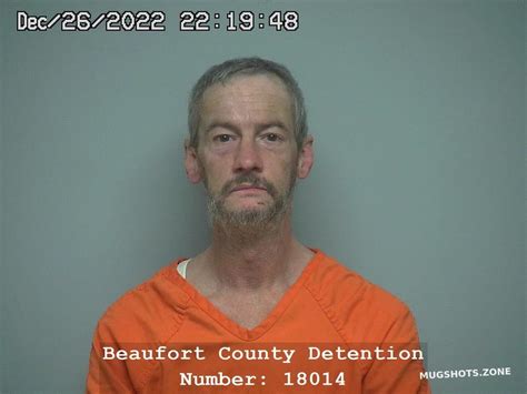 MICHAEL ANTHONY ROBERTS 12/26/2022 - Beaufort County Mugshots Zone