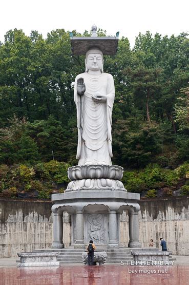 Photo: Towering statue of Buddha located at Bongeunsa Temple in Seoul.