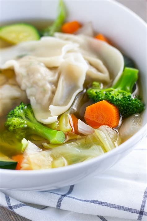 Thai Wonton and Vegetable Soup - Thai Caliente Food Blog