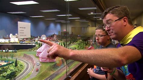 Fast Track to Fun (Dan Wardell Visits the Model Railroad) - YouTube