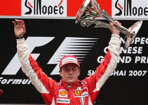 Watch - 2007 French GP: Kimi Raikkonen puts Ferrari back on-track