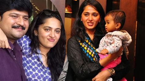 Actress Anushka Shetty Family Photos - DSLR Guru