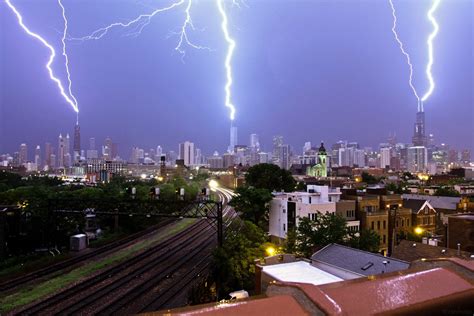 A video time-lapse captured 3 lightning strikes at Chicago's 3 tallest buildings. | MOMENTS Journal