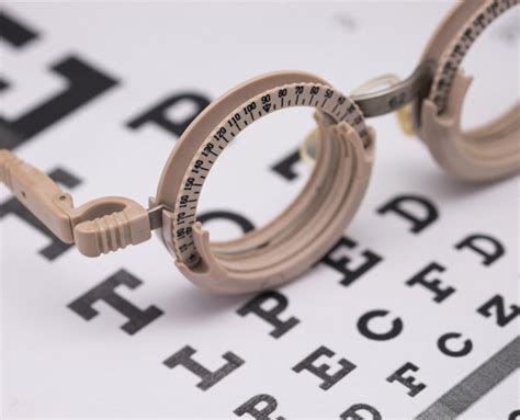 Blurry Vision: Symptoms, Causes, Prevention and Treatment