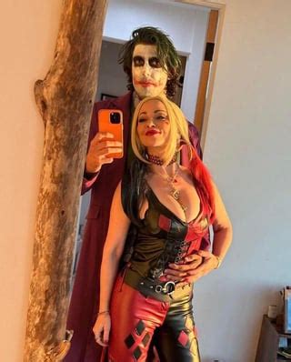 Tara Strong Harley Quinn cosplay : r/Celebswithbigtits