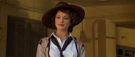 Movie and TV Screencaps: Rachel Weisz as Evelyn Carnahan in The Mummy ...