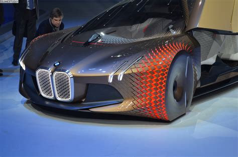 BMW VISION NEXT 100 continues its world tour in Beijing