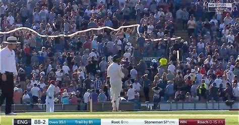 England Test cricket fans' "beer snake" : Cricket