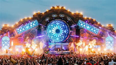 Tomorrowland reveals stage hosts for 2023 festival | DJ Mag