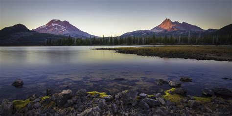 Sparks Lake in Central Oregon Is Simply Breathtaking