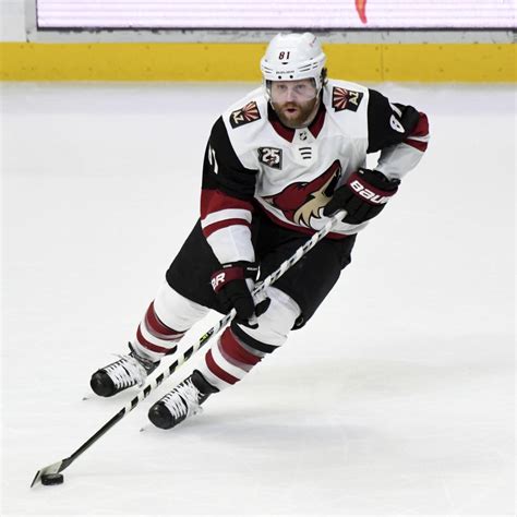 Top 5 Potential Trade Destinations for Arizona Coyotes Winger Phil ...