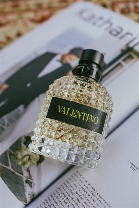 Valentino Uomo Yellow Dream - PerfumeSample.com