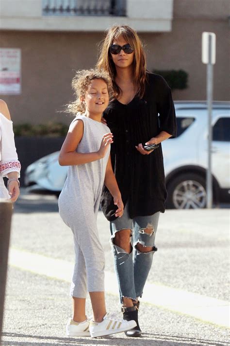 PICS: Halle Berry and Daughter Nahla Out & About | Sandra Rose