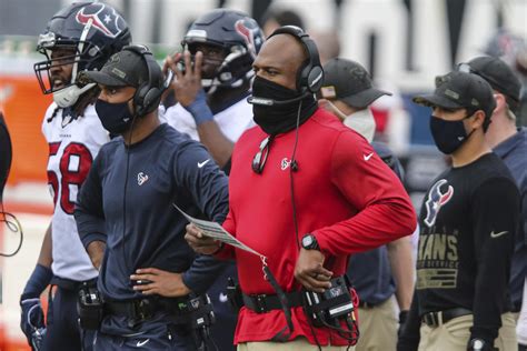 Texans may have to hire a new defensive coordinator in 2021