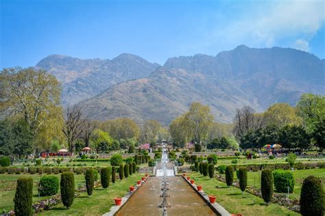 Historical Places Near Srinagar : Most Famous Historical Places in Srinagar | MakeMyTrip