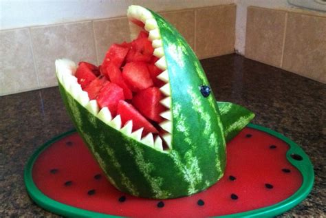 HOW TO CARVE: A WATERMELON SHARK - What About Watermelon?