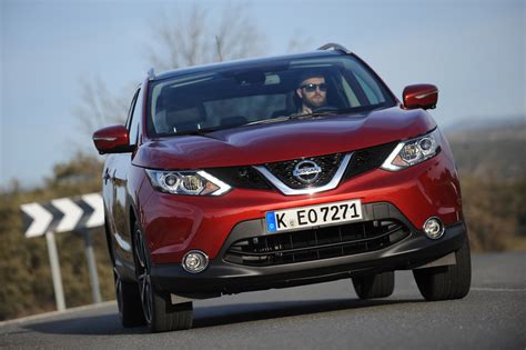 Nissan Qashqai Tekna 2014 review | Auto Express