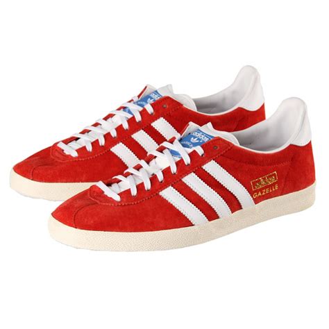 Red Adidas Gazelle OG | Sneakers | Pinterest | Adidas gazelle, Adidas ...