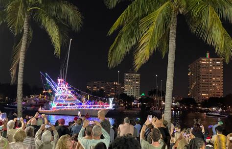 Winterfest Holiday Boat Parade 2022 at the Yachting Capital of the World