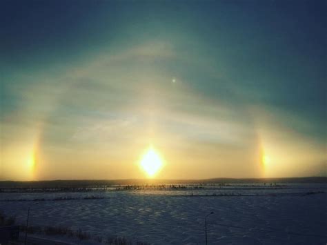 Surreal sun dog phenomenon lights up the sky of western Siberia in pictures - Strange Sounds