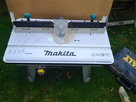 Makita Router Table (Tools) in RG41 Wokingham for £50.00 for sale | Shpock