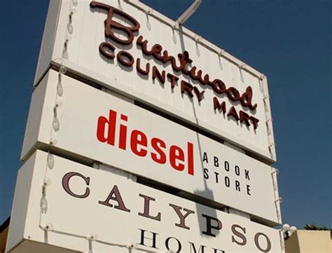 Brentwood Country Mart | goop